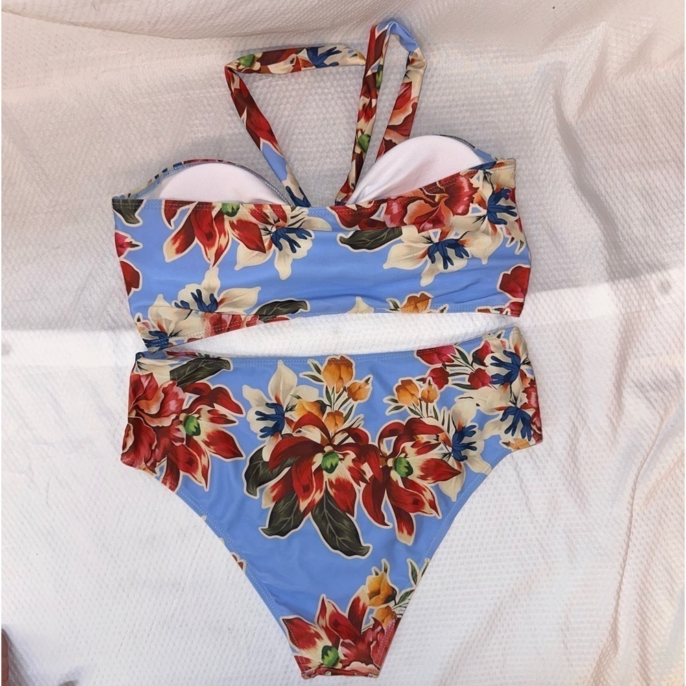 SHEIN 2pc bikini - Picture 7 of 9
